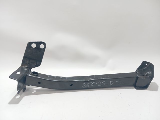 9850454680 Peugeot/Citroen Кронштейн усилителя переднего бампера