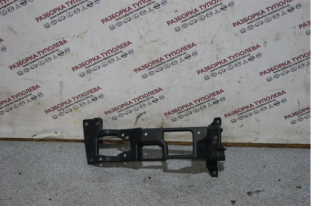 Кронштейн крепления противотуманной фары левой Land Rover CK5215267AA цена, от 24.01 USD