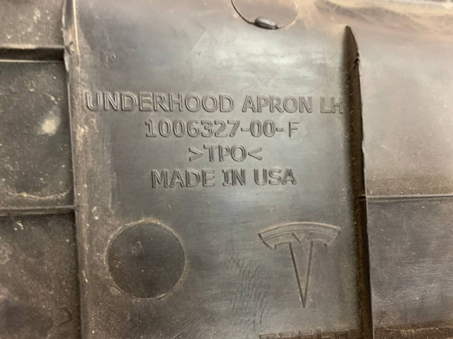  100632700F Tesla