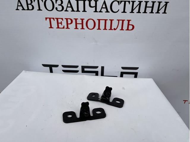 109187000B Tesla 