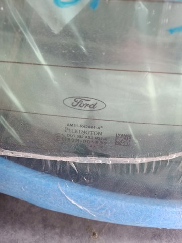 1704366 Ford vidro de porta-malas de 3ª/5ª porta traseira (de tampa de alcapão)