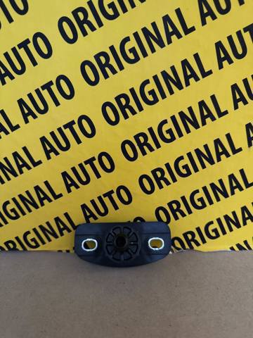 Купить PX2815241 Mazda Кронштейн радиатора верхний