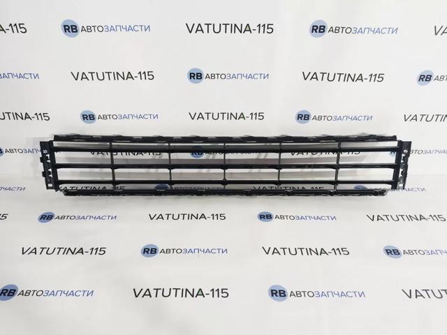 FP7423911 FPS Центральная решетка переднего бампера