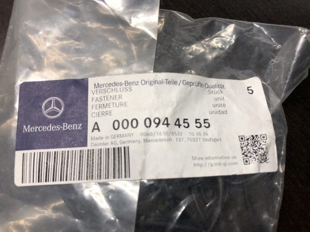 0000944555 Mercedes 