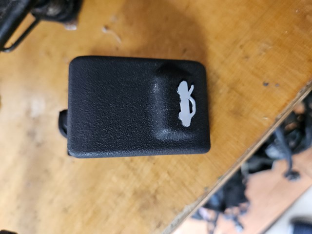 8118234000 Hyundai/Kia Запор капота (замок и привод замка капота)