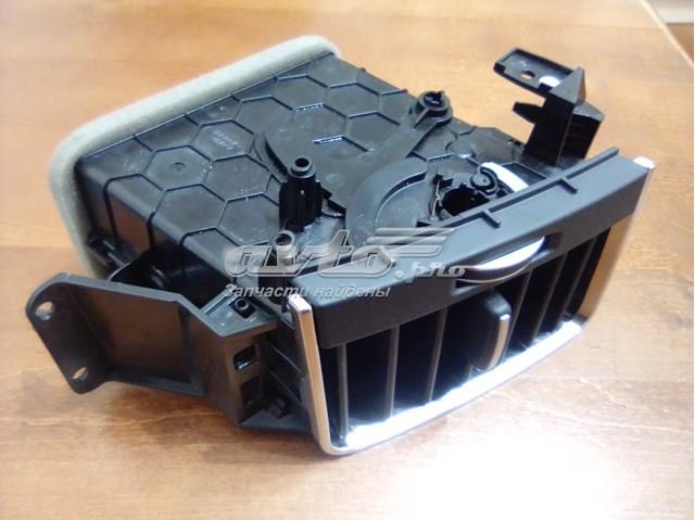 LR084735 Land Rover Решетка воздуховода правая