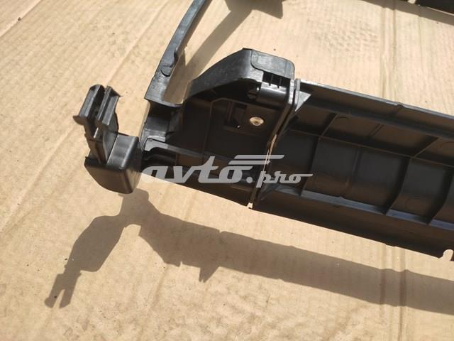68256142AA Chrysler Воздуховоды системы охлаждения двигателя