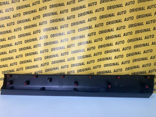 Молдинг двери передней левой нижний 7507448010 Toyota