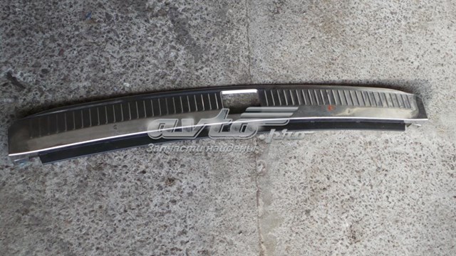 Облицовка задней панели багажника Mercedes 2036901887 цена, от 5.64 USD