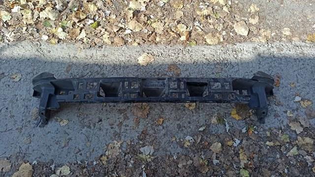 LR110337 Land Rover Кронштейн бампера заднего центральный