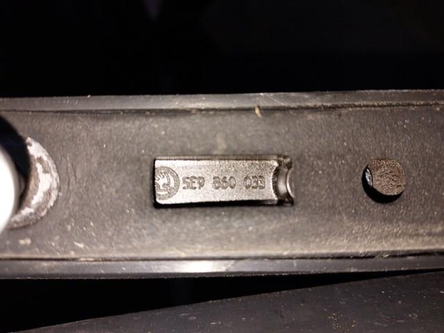  VAG 5E9860033 цена, от 22.60 USD