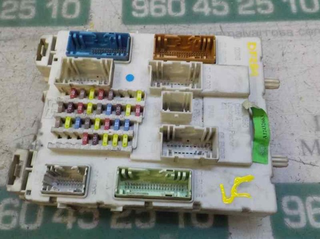 Купить 2443670 Ford Монжатный блок реле