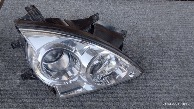 Правая фара 92102H1010 Hyundai/Kia