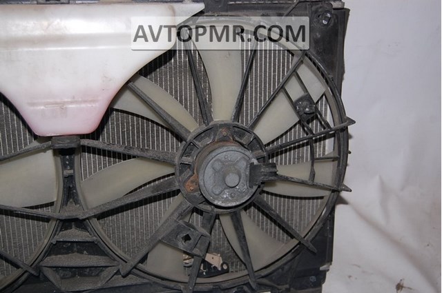 Вентилятор (крыльчатка) радиатора охлаждения правый на Lexus IS E2
