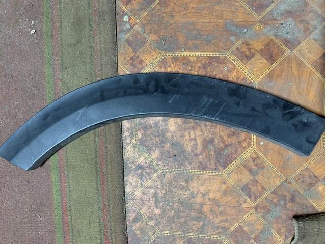 788605NA1A Nissan/Infiniti Накладка задней правой двери, нижняя