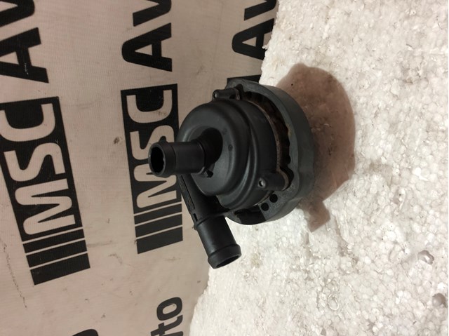 Купить LR088318 Land Rover Помпа водяная, дополнительная электрическая