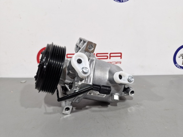 Купить 926005RB0A Nissan/Infiniti Компрессор климатической установки