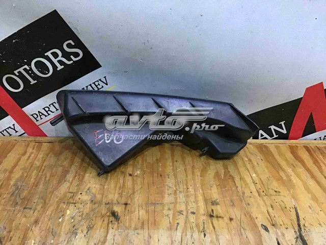 Кронштейн бампера переднего LR036189 Land Rover