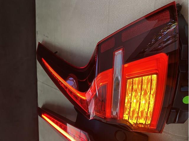 Задний левый внешний фонарь Volvo 32291358
