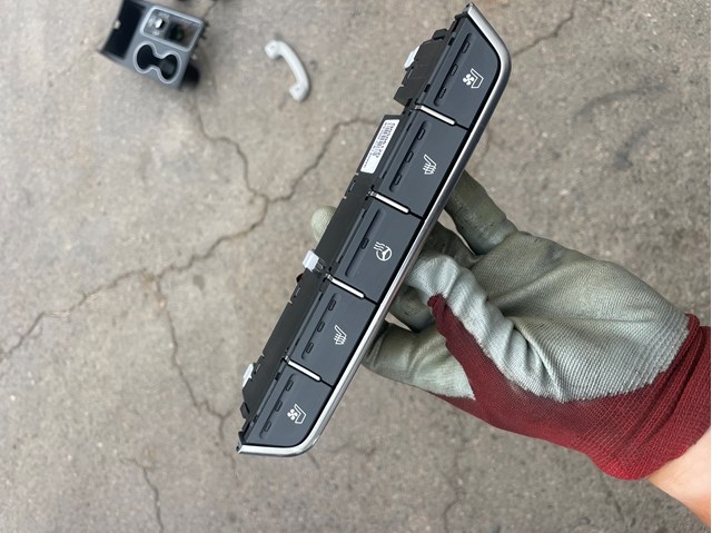 Купить 93300C6120WK Hyundai/Kia 
