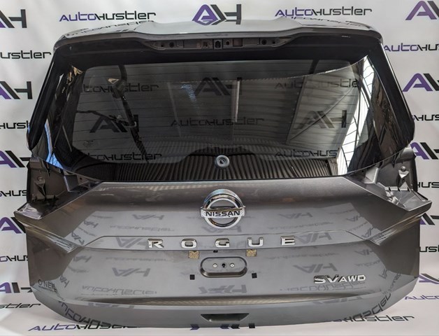 9001A6RC0B Nissan/Infiniti Задняя дверь