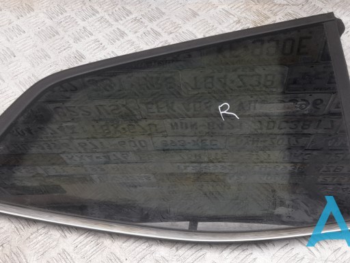 Стекло кузова/багажного отсека, правое VAG 3CN845298FNVB