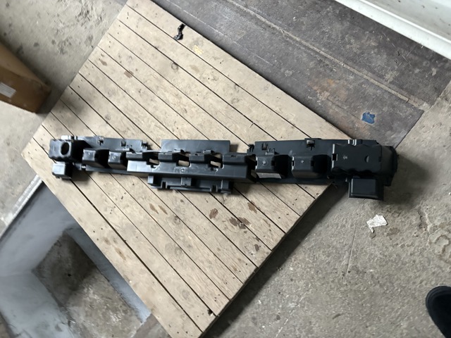 620906RR0A Nissan/Infiniti Наполнитель бампера переднего
