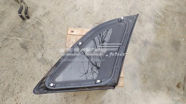 Стекло кузова (багажного отсека) левое 878101U000 Hyundai/Kia