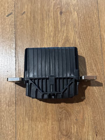 152387800E Tesla 
