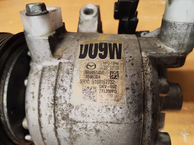 Компрессор кондиционера D09W61450 Mazda