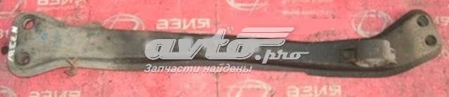 Балка крепления двигателя MMB871318 Mitsubishi