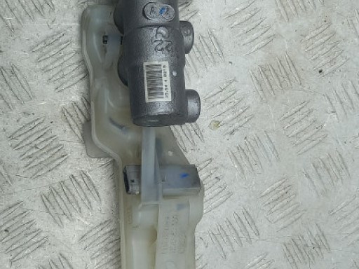 TKY84340Z Mazda Цилиндр тормозной, главный