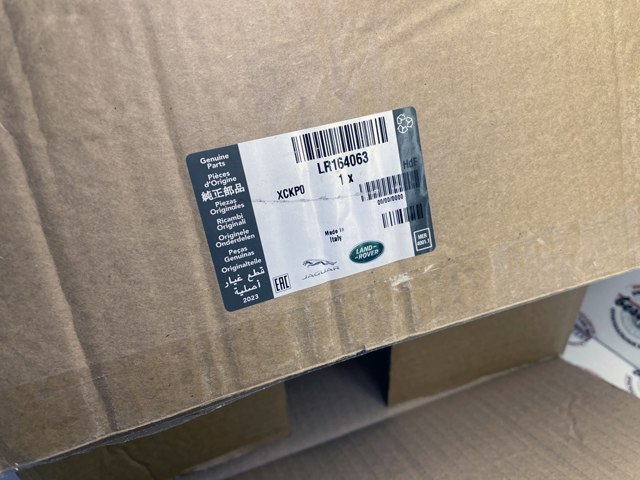  Land Rover LR164063