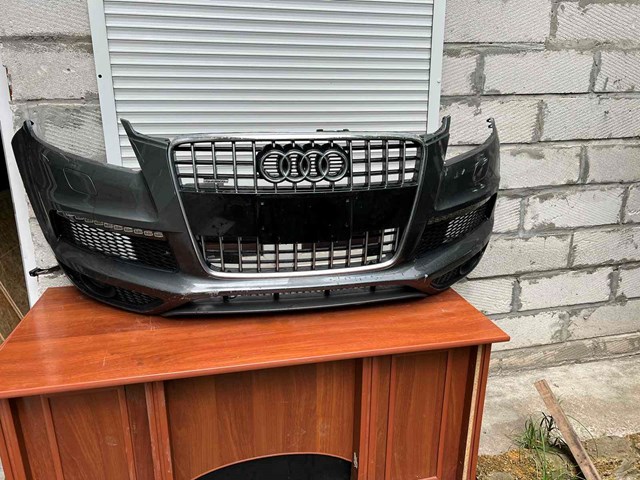 Передний бампер 4L0807105GGRU VAG