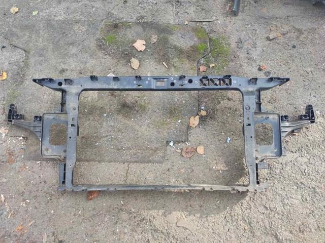 Рамка радиатора 64101G3000 Hyundai/Kia