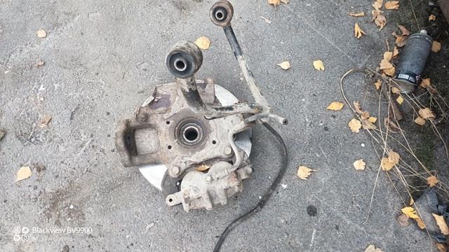 Кулак поворотный передний левый Hyundai/Kia 517153E350