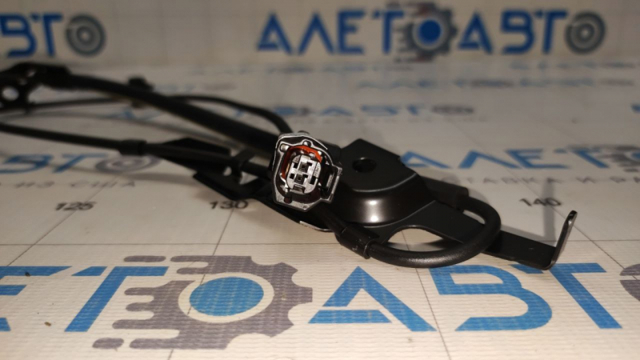 Датчик АБС (ABS) передний правый MRB46261 MarkBest