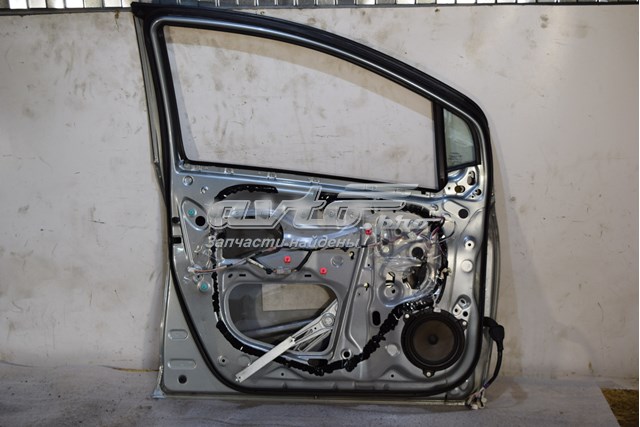 Porta dianteira esquerda Toyota Yaris  SP90