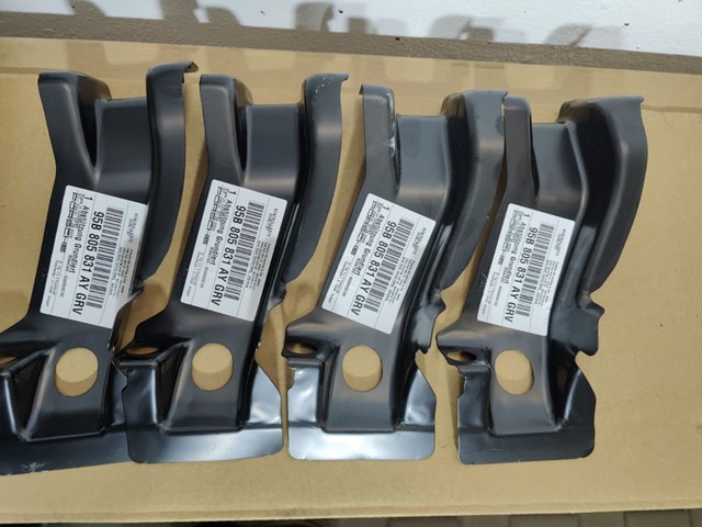Купить 95B805831AYGRV Porsche 