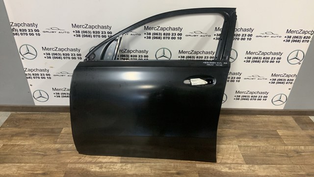 1677208700 Mercedes 