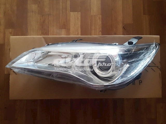 Фары Toyota 8117006B70