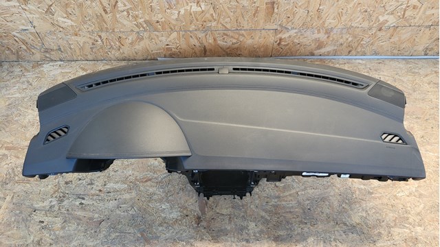 Панель приборная торпеды VAG 561857003AAHR6