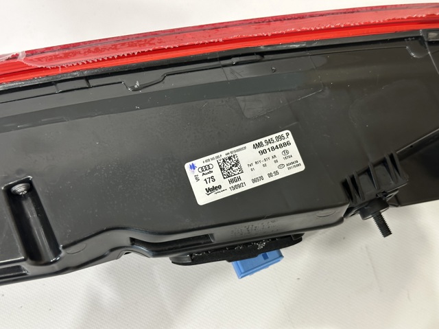4M8945095P VAG 