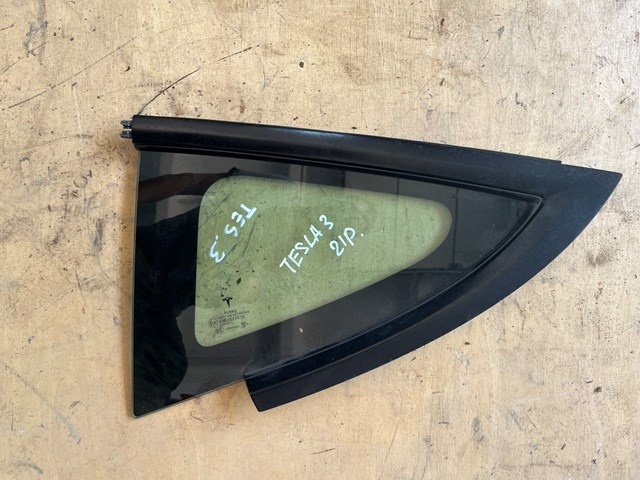  151497801C Tesla