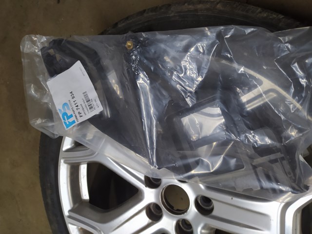 FP7411934 FPS Направляющая переднего бампера правая