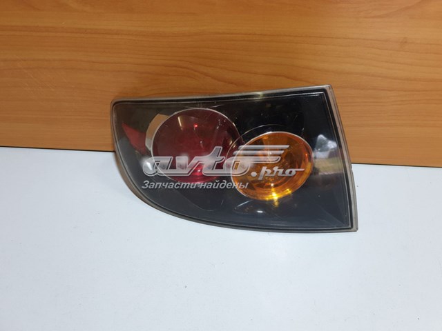 Piloto posterior exterior izquierdo BN9A51180D MAZDA