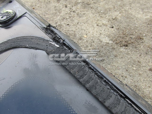 Стекло кузова (багажного отсека) правое GS5018D306 XYG
