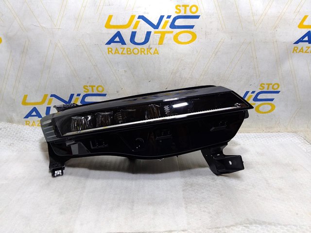 260102443R Renault (RVI) Фара передняя правая