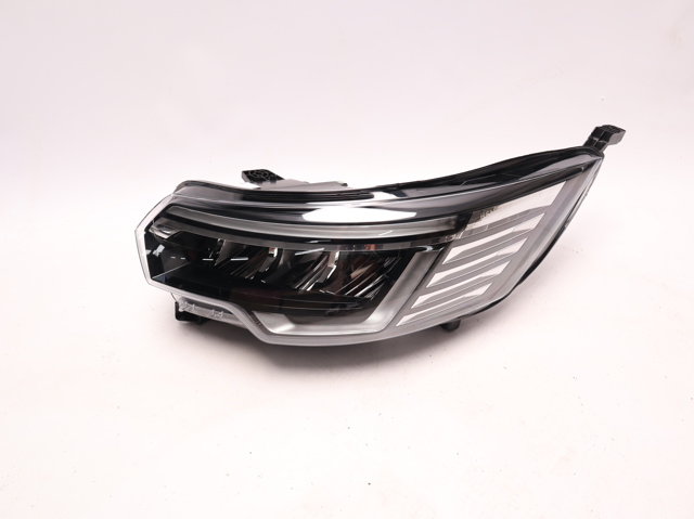 Купить 260601790R Renault (RVI) Фара левая передняя