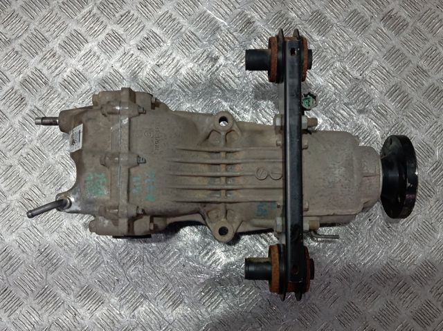 Задний редуктор 383000649R Renault (RVI)